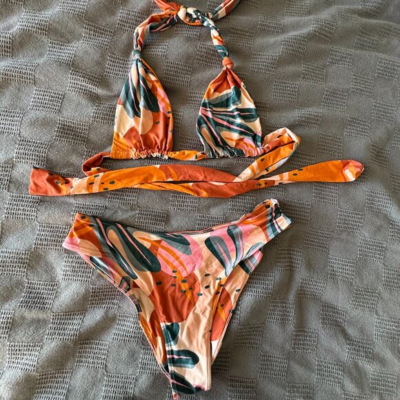 STONE FOX SWIM Zola Bikini Bottom (L) & Rico Bikini Top (L) - Picture 1 of 6